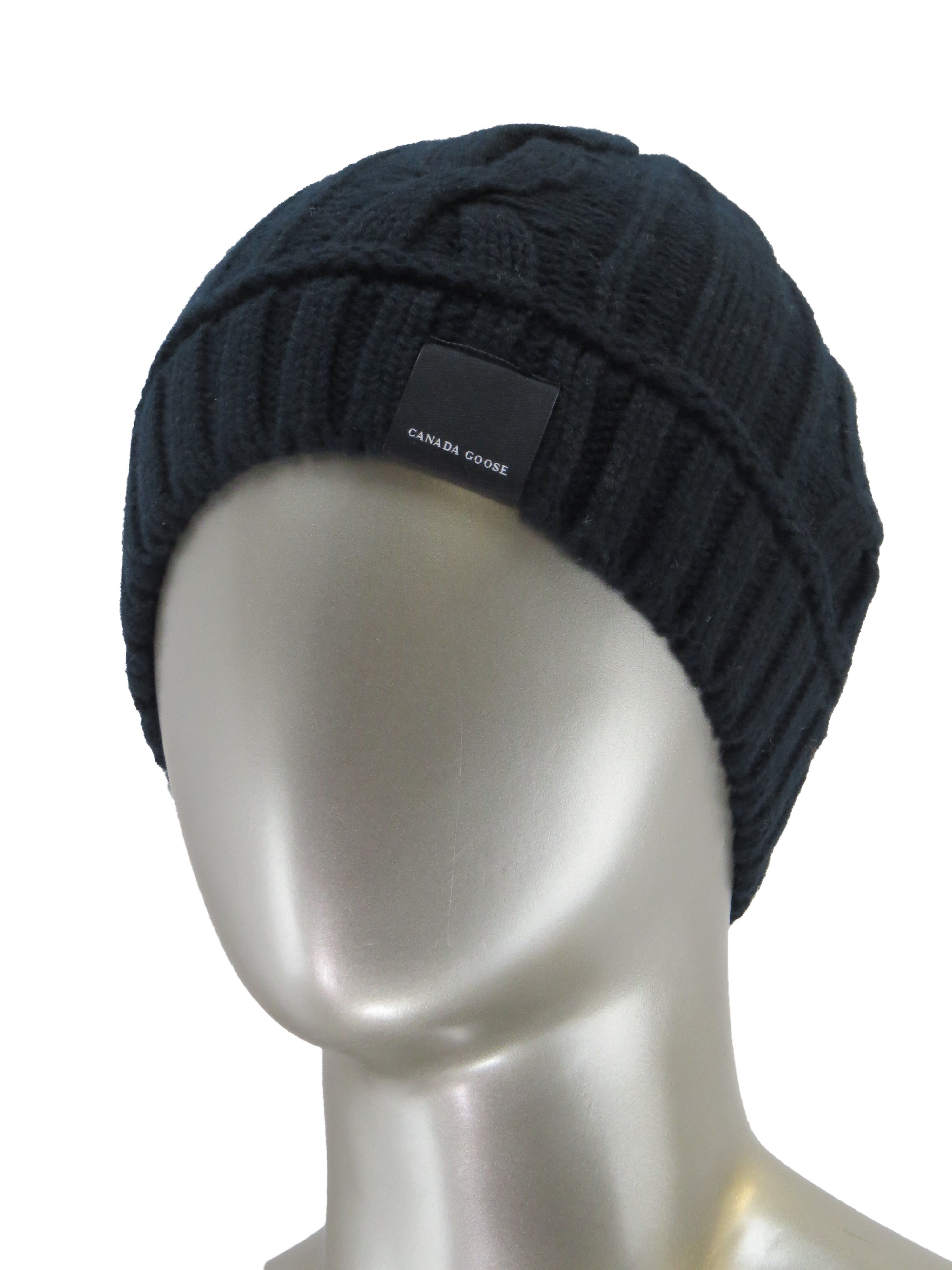 Women s Canada Goose 5261L Cable Toque Black H.R. Lash