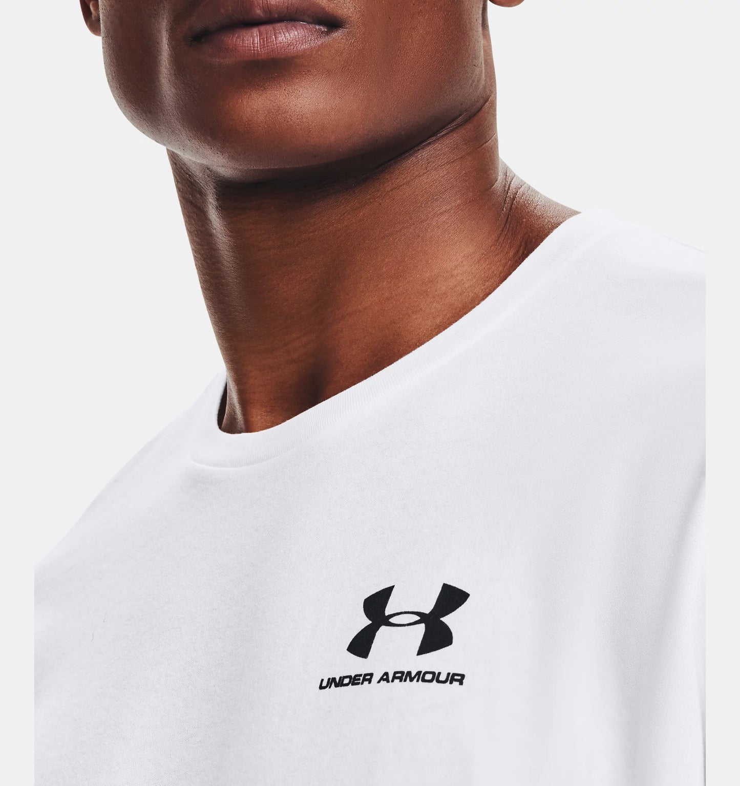 Men's | Under Armour | 1326799 | Sportstyle Left Chest Short Sleeve T-Shirt | White / Black |